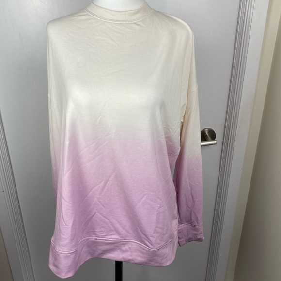 Round neck light sweater/shirt Kitten soft material generous fit (m) - Picture 5 of 5